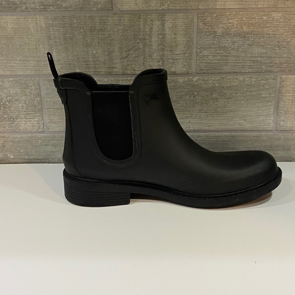 Madewell Chelsea Black Slip On Ankle Rubber Rain Boots Size 8 - Picture 8 of 13